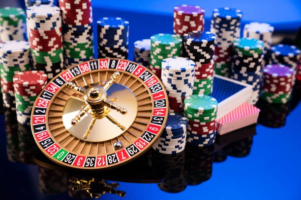 tarbol FFWS Indonesia mobile interface showing live casino and slot games